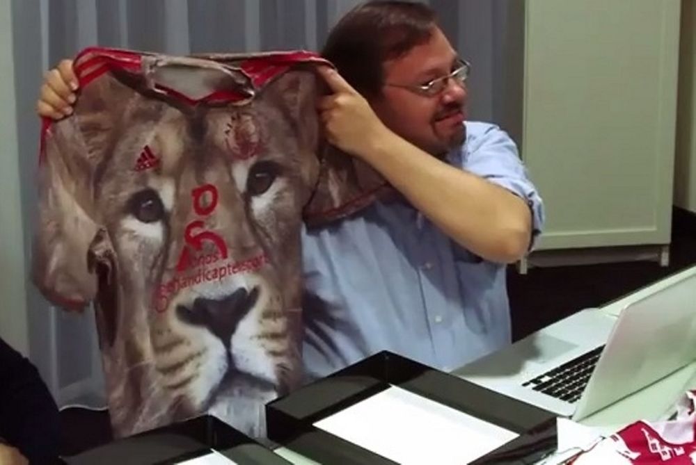 Άγιαξ: Παρδαλές... οι νέες εμφανίσεις! (video)