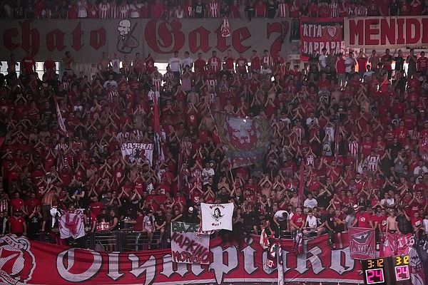 Ολυμπιακός: «Ντόπες» από τον κόσμο