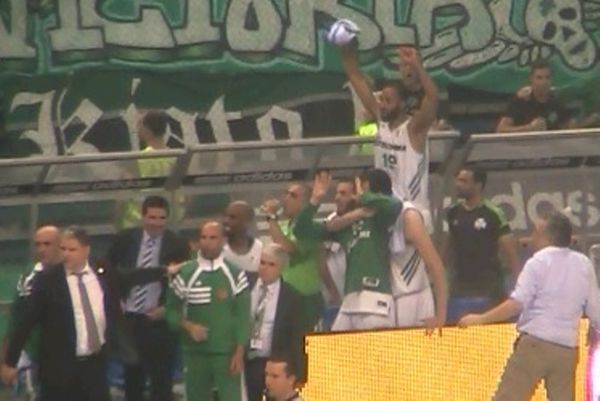 Onsports TV: Οι πανηγυρισμοί στο φινάλε (video)