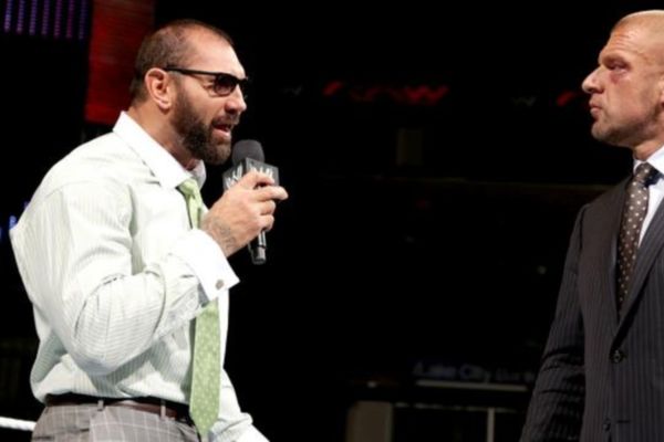 WWE: Άλλη μία παρουσία για Batista (video)