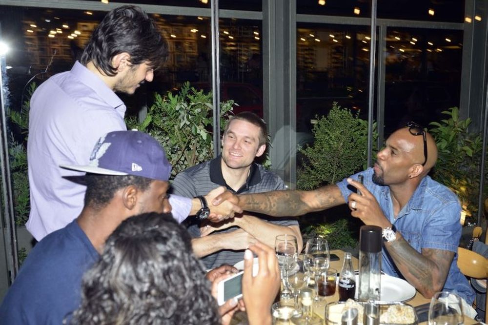 Onsports TV: «Πρωταθλητή παντοτινέ…» (videos)