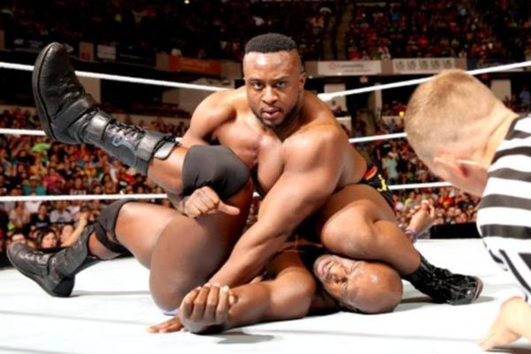 Superstars: Ακάθεκτη η Paige (photos+videos)