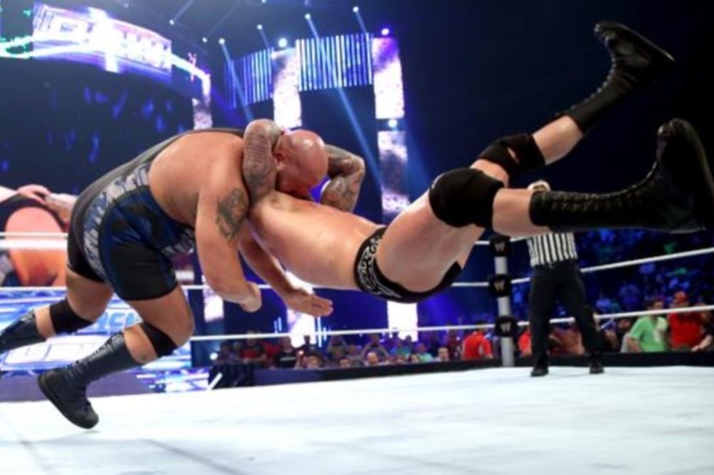 SmackDown: Την «πλήρωσε» ο Big Show (photos+videos)