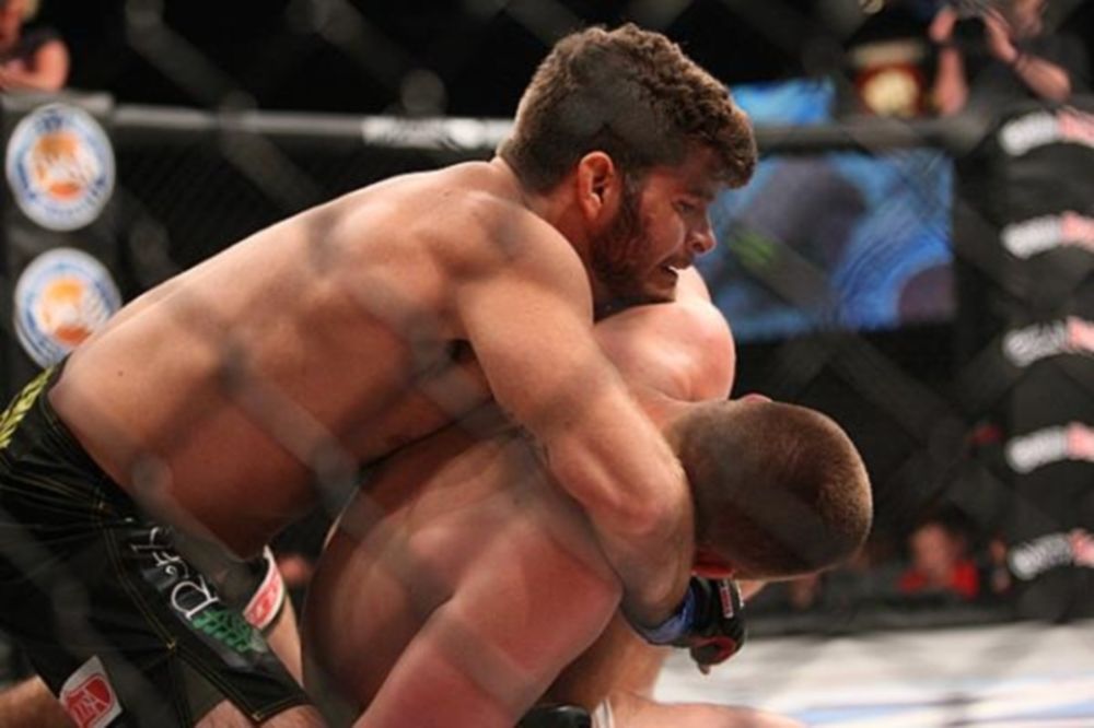 Bellator 121: Ακάθεκτος ο Lins (GIFs)
