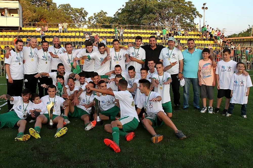 Football League: Πρωταθλητής Νέων ο Αχαρναϊκός (photos)