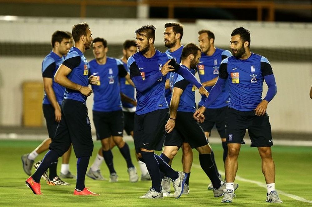 Mundial 2014: Κόσμος στην προπόνηση της Εθνικής (videos+photos)