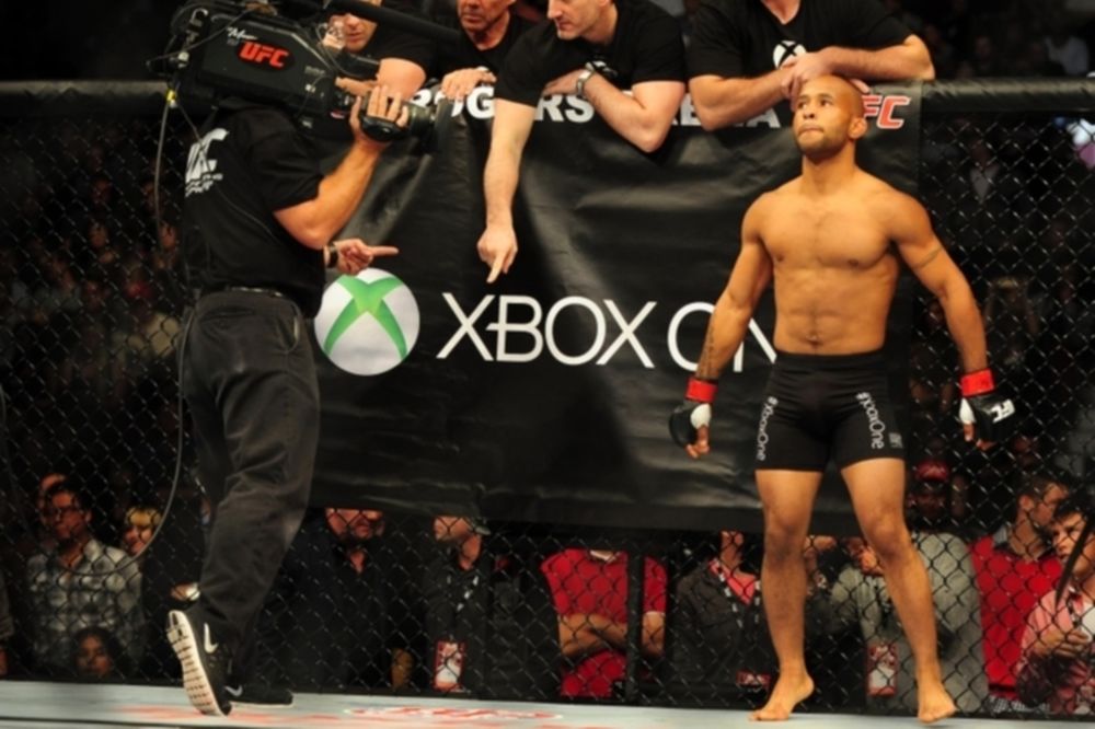UFC 174: Στο ρελαντί ο «Mighty Mouse» (photos+videos)