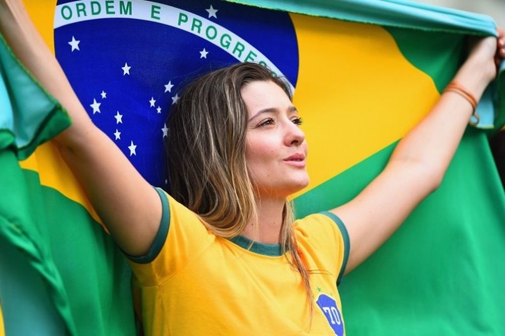 Παγκόσμιο Κύπελλο Ποδοσφαίρου 2014: Σαγήνεψαν οι Βραζιλιάνες (photos)