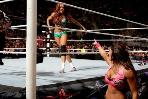 Superstars: Συμπληρωματική νίκη για Nikki Bella (photos+videos)