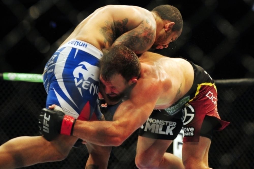 UFC Fight Night 51: Main event με St. Preux και Bader