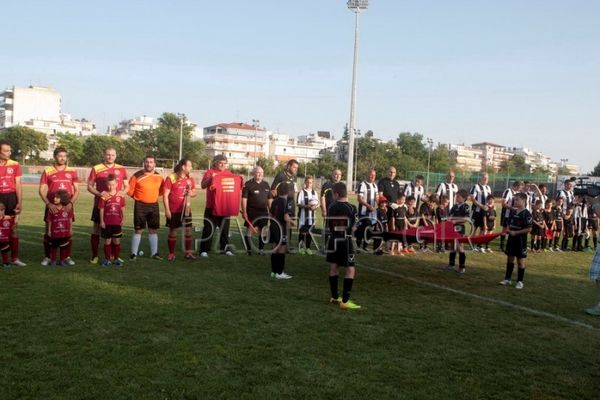 ΠΑΟΚ: Τίμησαν τον Ποικιλίδη οι παλαίμαχοι (photos)