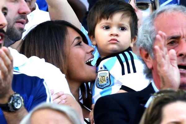 Παγκόσμιο Κύπελλο Ποδοσφαίρου – Προημιτελικά: Η αγωνία της οικογένειας Μέσι (photos)