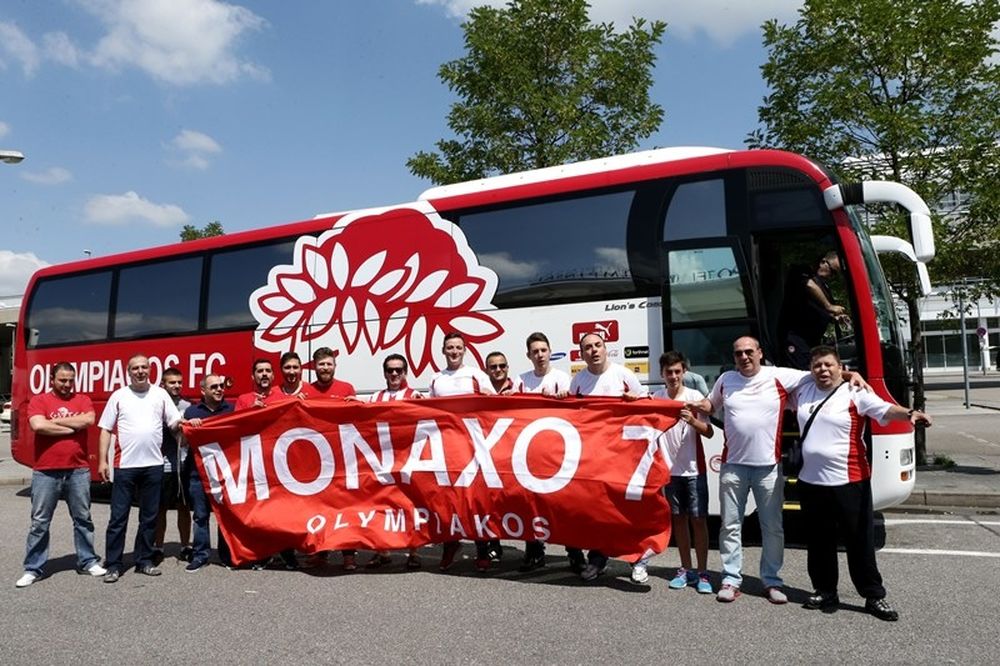 Ολυμπιακός: Υποδοχή στο Μόναχο (photos)