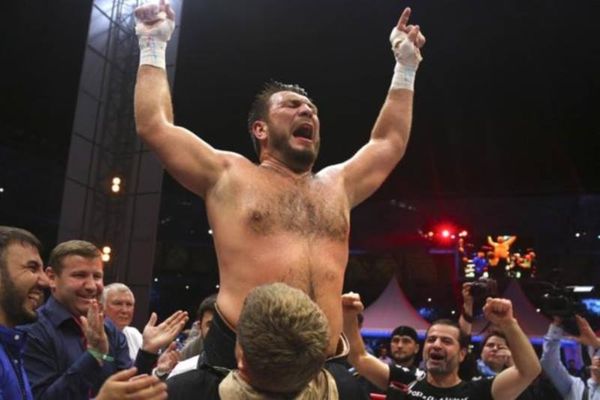 Μποξ: Τίτλος Heavyweight για Chagaev (videos)