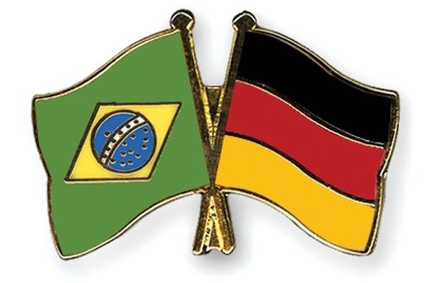 Παγκόσμιο Κύπελλο Ποδοσφαίρου – Ημιτελικοί: Βραζιλία – Γερμανία σαν… τελικός (photos+videos)