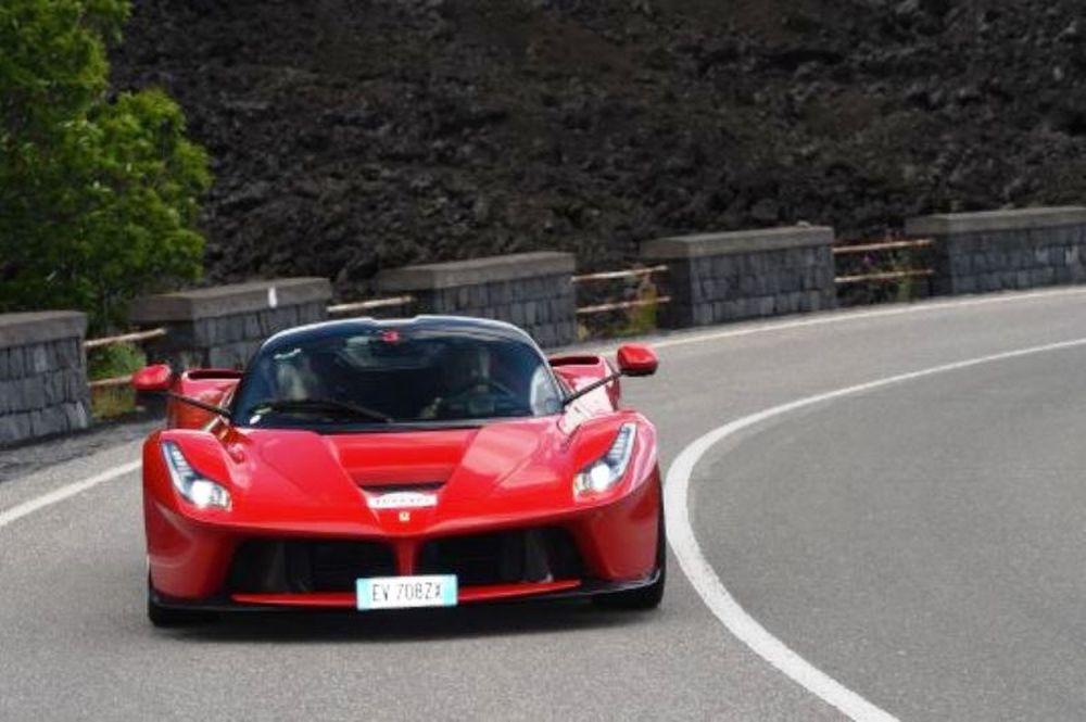 Πόσο θα μειώσει τους ρύπους η Ferrari;