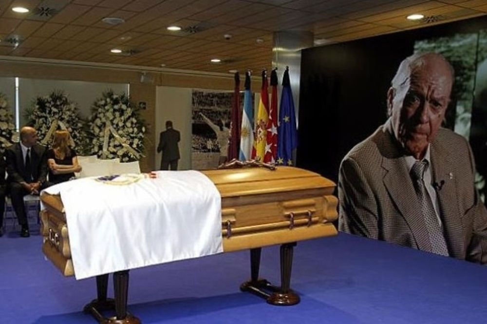 Αλφρέντο Ντι Στέφανο: Χαμός στο «Μπερναμπέου» (photos+videos)