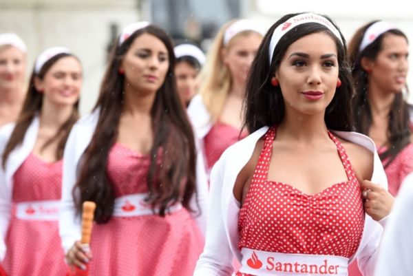 Φόρμουλα 1: Βρετανικά grid girls (photos)