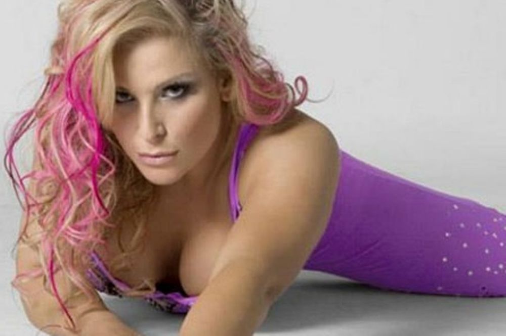 WWE: «Αφέντρα» η Natalya (photos)