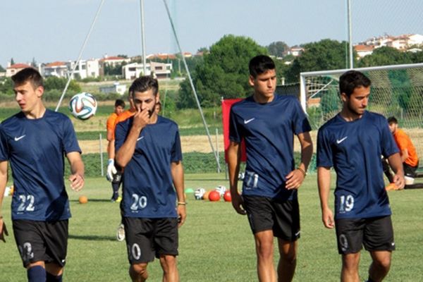 Πανθρακικός: «Έκλεισαν» τα φιλικά στην Πολωνία