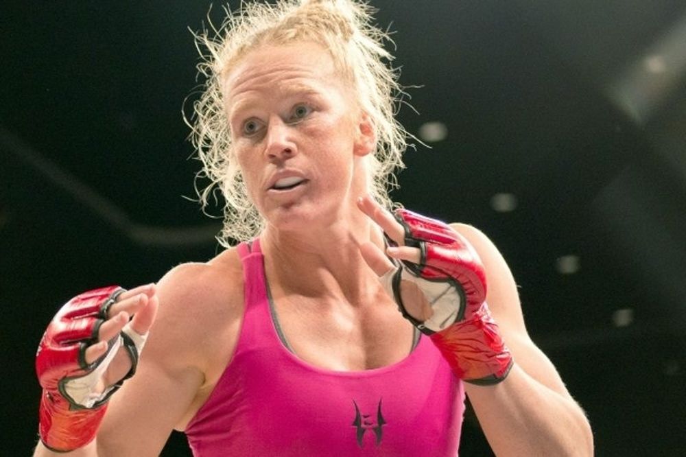 UFC: Υπέγραψε η Holm