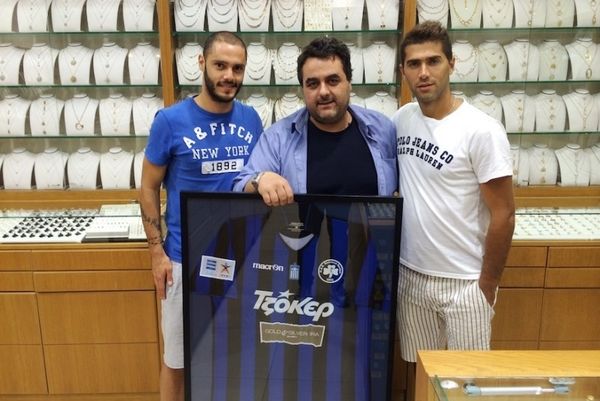 Πλατανιάς: Επίσκεψη και δώρα σε χορηγό
