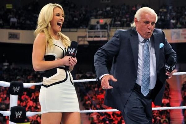 Raw: Πήρε ζώνη ο… Flair (videos+photos)