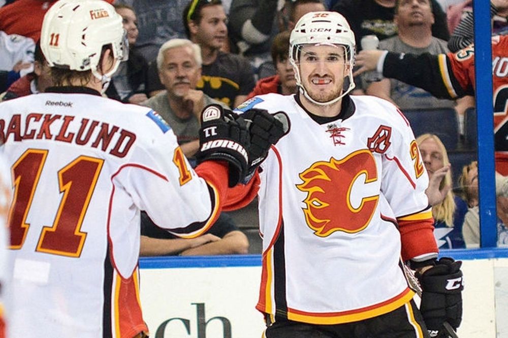 NHL: Συζητήσεις Glencross με Φλέιμς