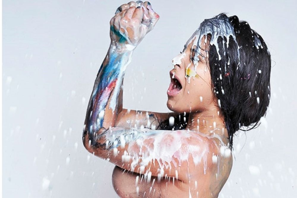 Λερώθηκε η Φάμπι (photos+video)