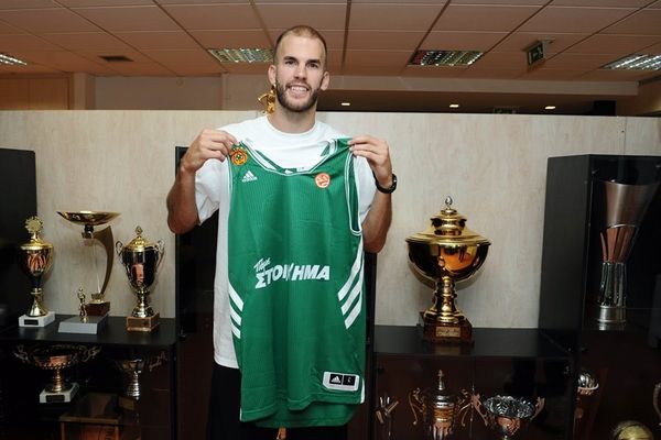 Καλάθης: «Να φορέσω πάλι την φανέλα του Παναθηναϊκού» (videos)