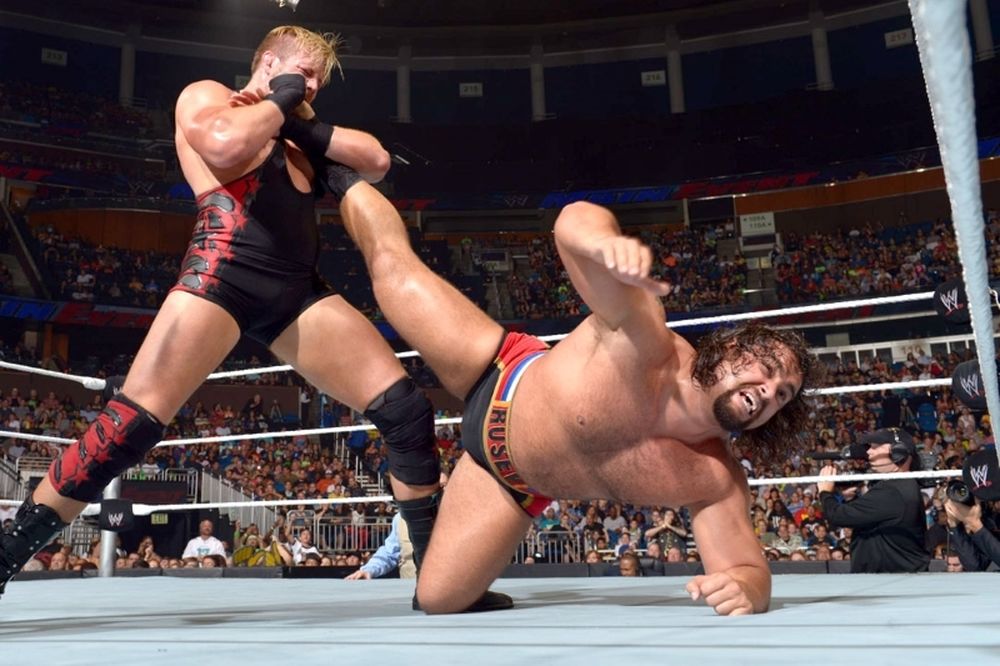 Main Event: Δεν άντεξε ο Rusev (photos+videos)