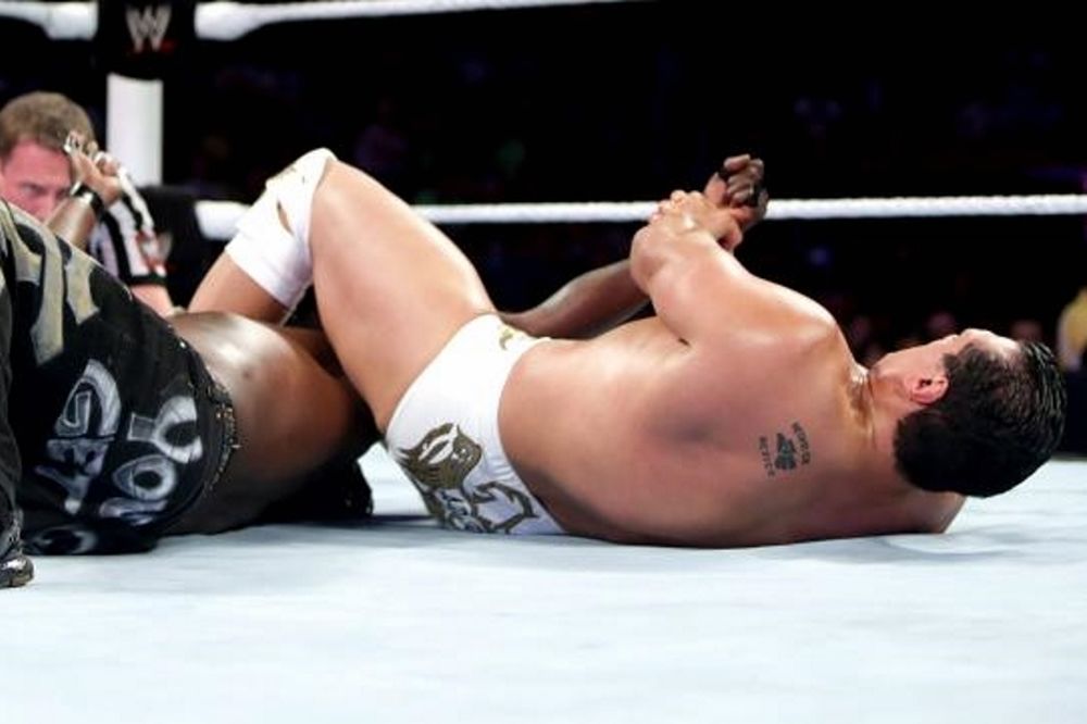 Superstars: Τα… χρειάστηκε ο Del Rio (photos+videos)