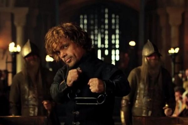 Τρελό γέλιο στα παρασκήνια του Game of Thrones (video)