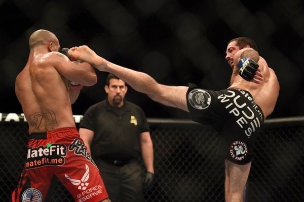 UFC on FOX 12: Κυρίαρχος Lawler στο Σαν Χοσέ