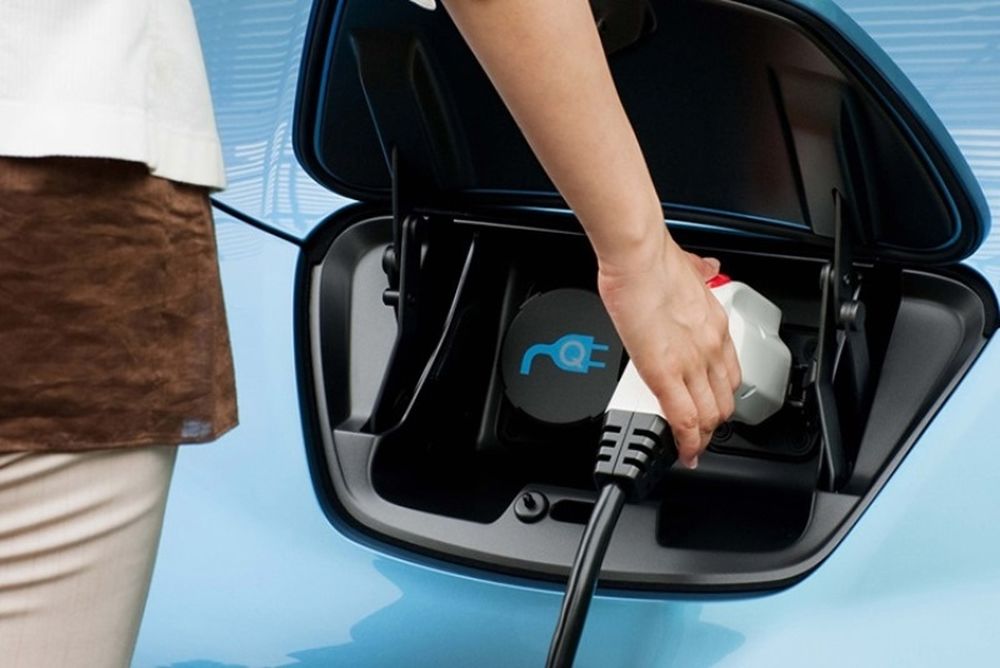 Οι πωλήσεις EV ξεπέρασαν το μισό εκατομμύριο