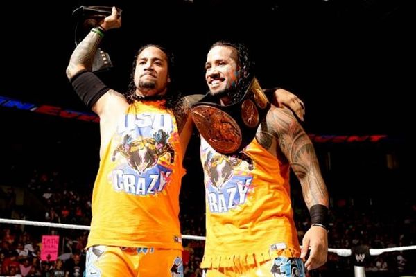 Main Event: Υπεράσπιση τίτλου από Usos (photos+videos)