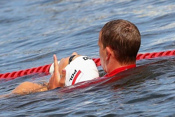 Πρωταθλήτρια κινδύνευσε με πνιγμό στο Ευρωπαϊκό Υγρού Στίβου! (photos)