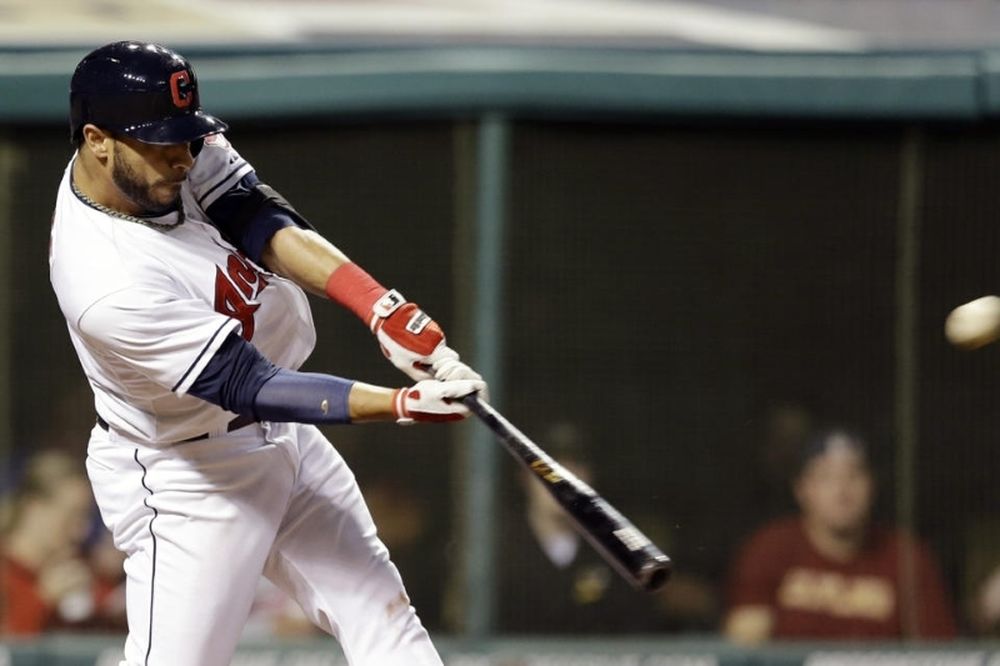 MLB: Walk-off homer για Aviles (videos)