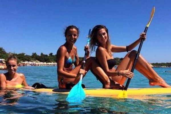 Μελίσα Σάτα: Η Ιταλίδα παρουσιάστρια ακόμη πιο σέξι στο κανό (photos)