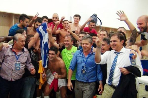 Αστέρας Τρίπολης: Πάρτι στα αποδυτήρια (video)