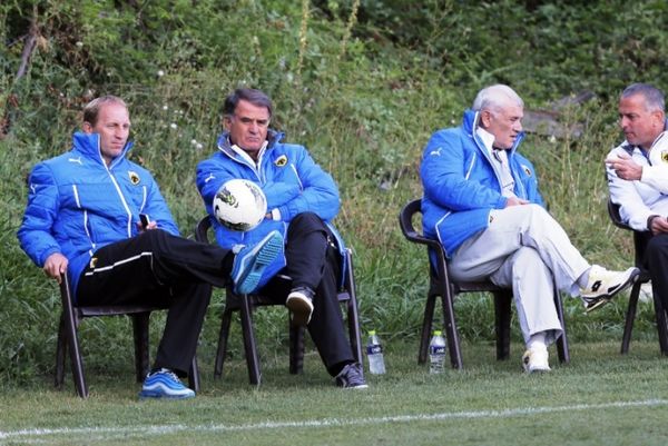 ΑΕΚ: Περιμένουν μέχρι την τελευταία στιγμή
