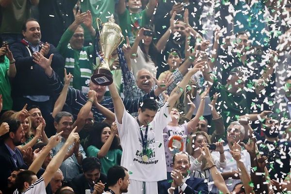 Παναθηναϊκός: Μαζί οι Πρωταθλητές και η Nova!