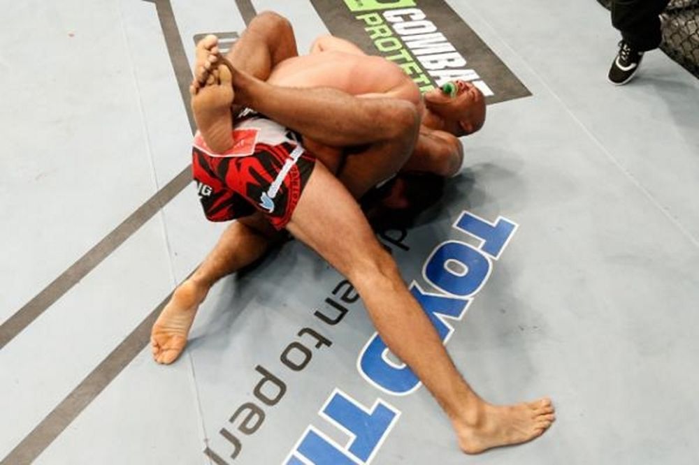 UFC Fight Night 54: Εύκολα ο «Jacare», νέα ήττα για Overeem