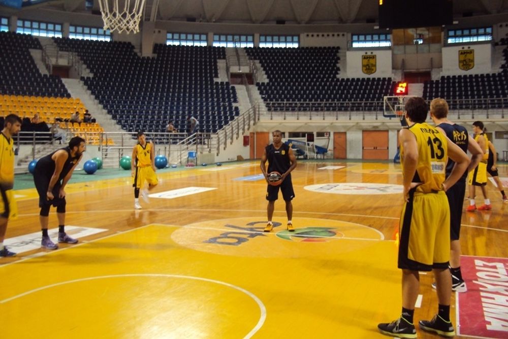 Άρης: «Ξεμούδιασμα» με Μαχητές (photos)