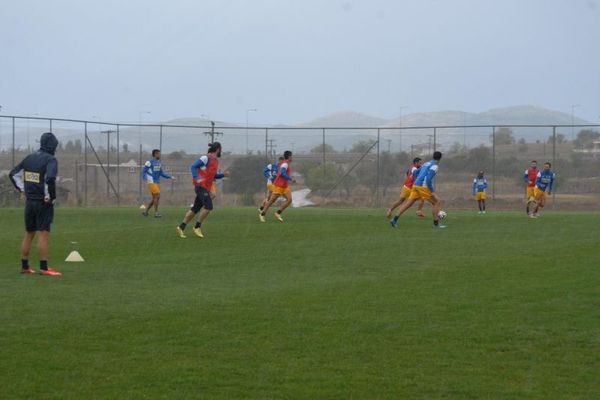 Αστέρας Τρίπολης: Υπό δυνατή βροχή η προπόνηση