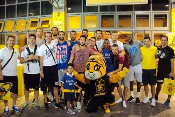 Άρης: «Ένα» με τον κόσμο (photos)