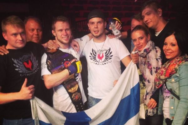 Cage Warriors 72: Ζώνη πήρε ο Toni Tauru (video)