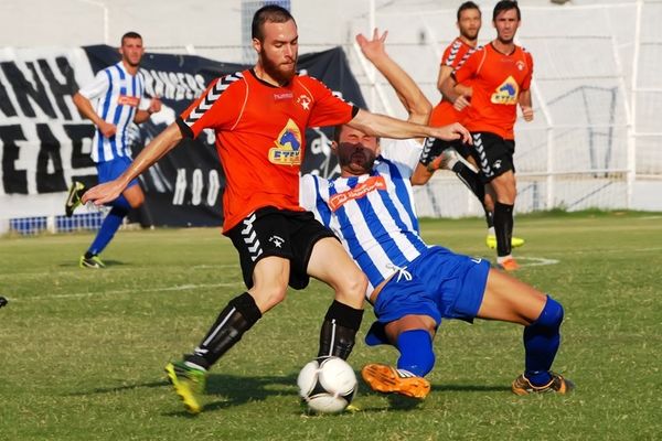 Ιωνικός – Αναγέννηση Ιεράπετρας 2-0 (photos)