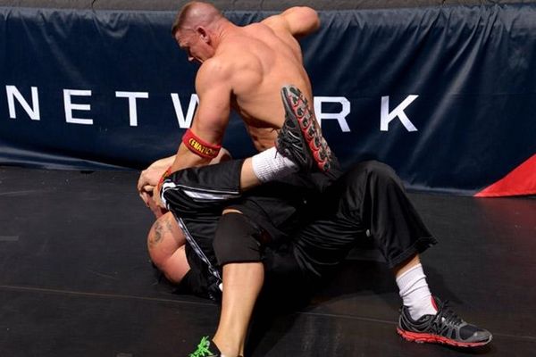 Raw: Τα… χρειάστηκε ο Lesnar (photos+videos)