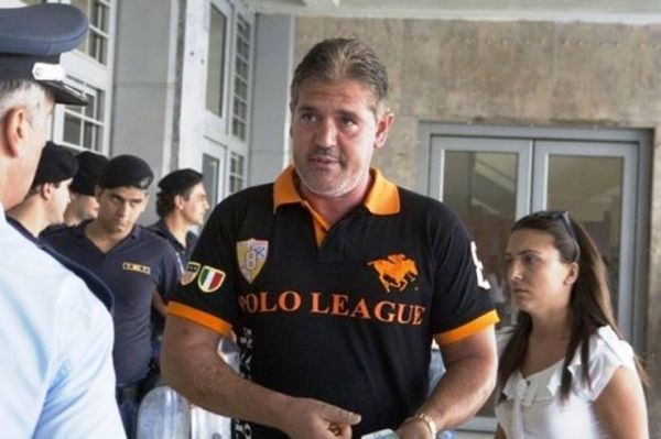 Γαλανός: «Θα τους αρχίσω στα χαστούκια»